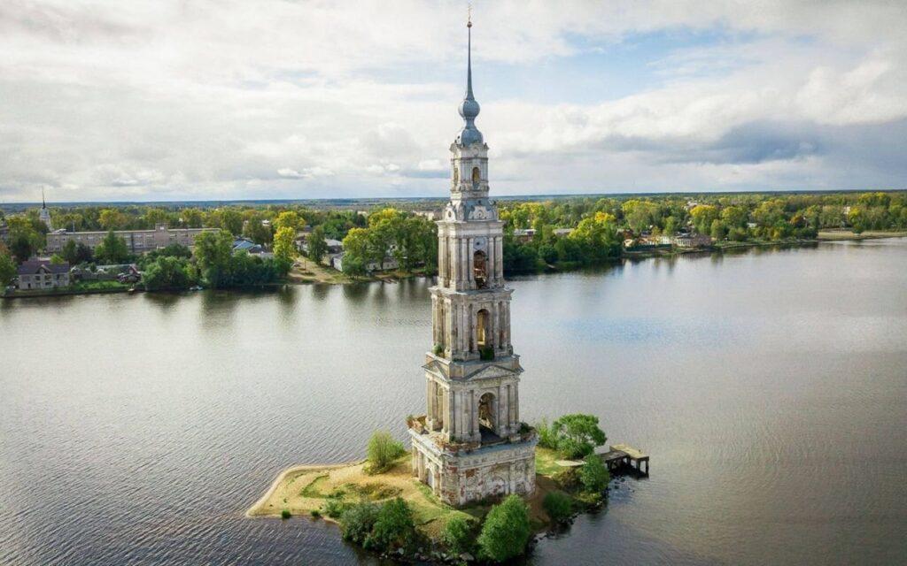 Затопленная колокольня Никольского собора