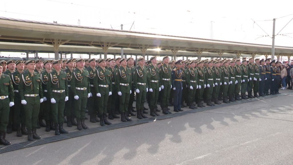 В Ярославле встретили военнослужащих, принимавших участие в параде на Красной площади